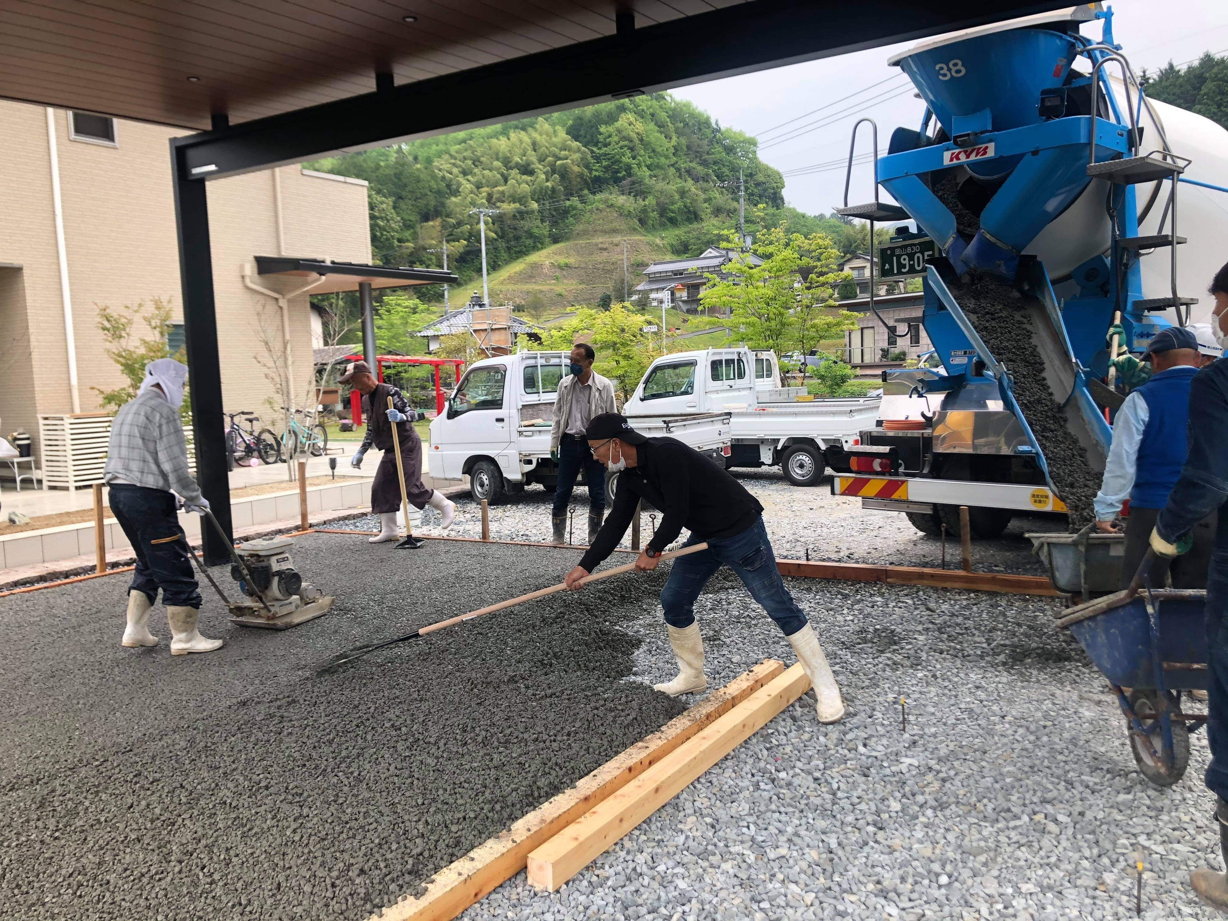 【岡山】「勾配をつけたくなくてドライテックを選んだが、慣れている業者を見つけられなかったのでDIYで実施」備北興業