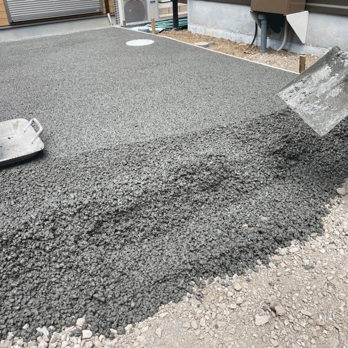 【東京】「建物横（犬走、サービスヤード）は兎角《排水》《雨水勾配》が課題になる」渋谷建材・オリジナルガーデン