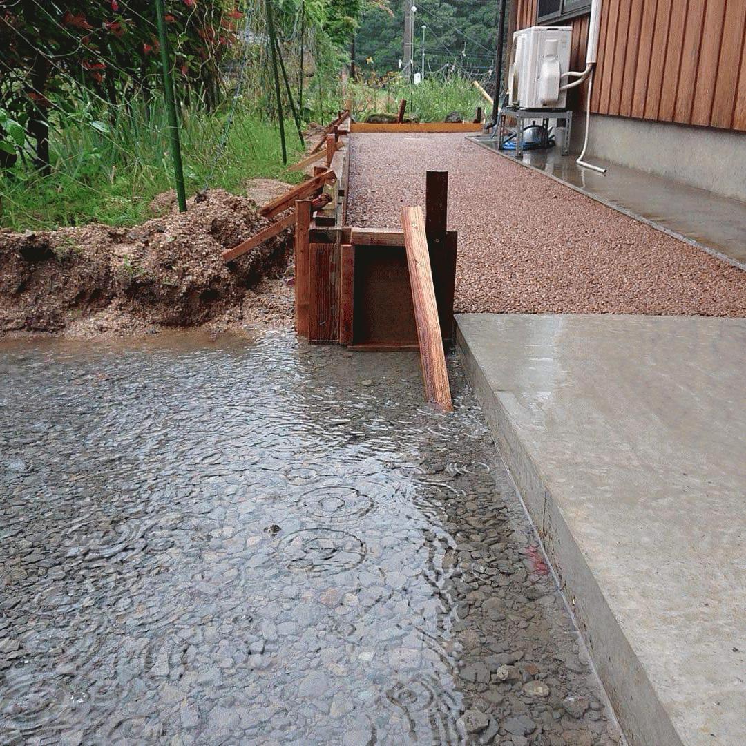 【京都】「豪雨にもかかわらず全く水たまりのない地面を見た時の感動」吉岡商店