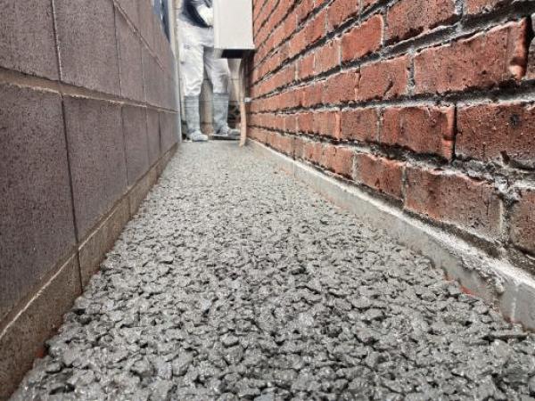 《安い》「ドライテック施工経験のあるDIY補助員と一緒に施工してみない?」DIY・50,000円/日
