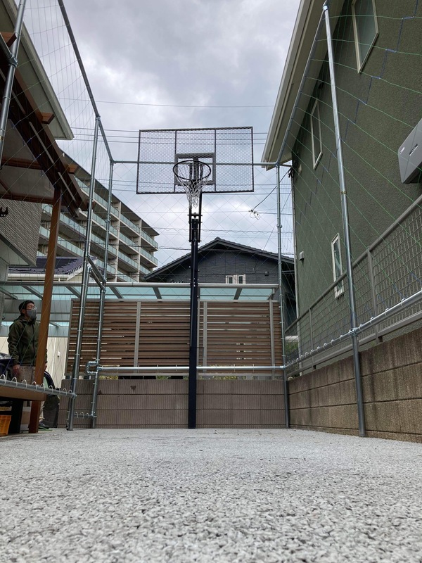 福岡 ボーラーの心理を知り尽くしている新井さんがプロデュースした自宅用バスケットコート All Round 水たまり対策 Drytech ドライテック 透水性舗装仕上材 生コンポータル