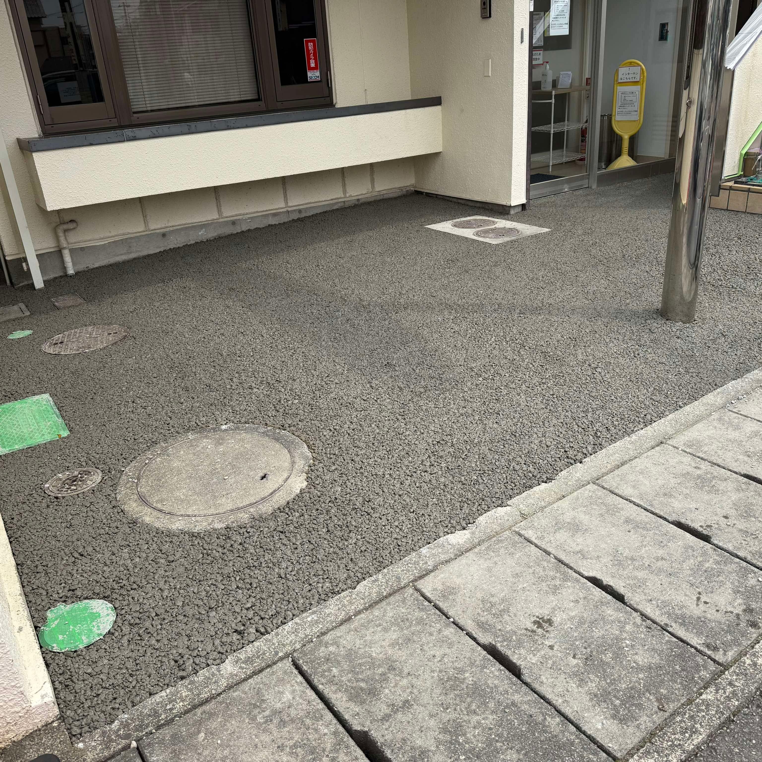ポーラスコンクリートは 【ドライウェイ】から【ドライテック】を経て【オコシコン】へ進化しました