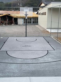 ballaholic などアパレルブランドのスポーツ施設にもコンクリートマテリアルを提供しています