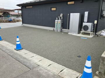 裸の地面を取り戻すことができる透水性コンクリートが広がれば世界の景色はより美しく