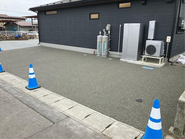 裸の地面を取り戻すことができる透水性コンクリートが広がれば世界の景色はより美しく