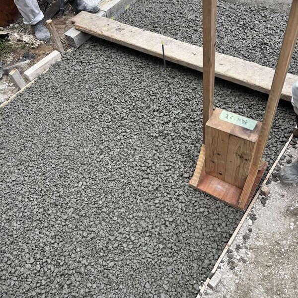 【広島】オコシコン®︎ オワコン®︎ Wコンクリートの展示は【森近石材】事務所前に設置されています