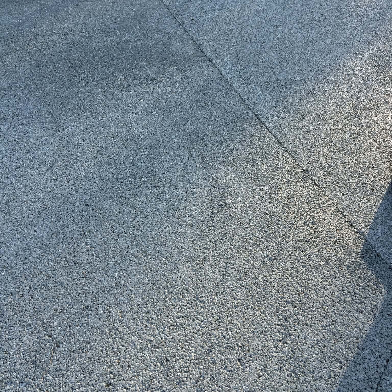 5年以上経過した実際のコンクリートを見学することで安心してお買い求めいただけます（ナマコンバレー）