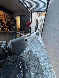 「ワン子の肉球にも地球にも優しい」オコシコン®︎ 採用【小松家八の坊】新特別室潜入レポート