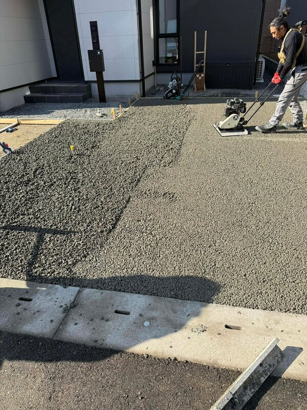 【土間コン】検討だけでもしておかないと後悔するかも？【ポーラスコンクリート】オコシコン®︎