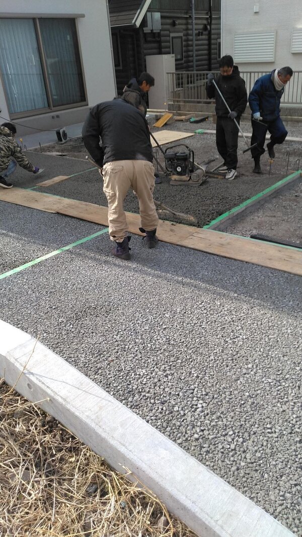 戸建て住宅駐車場は選べないと思われがち【土間コン™︎】には歴史ある【排水性】タイプもある