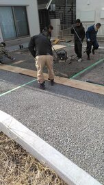 戸建て住宅駐車場は選べないと思われがち【土間コン™︎】には歴史ある【排水性】タイプもある