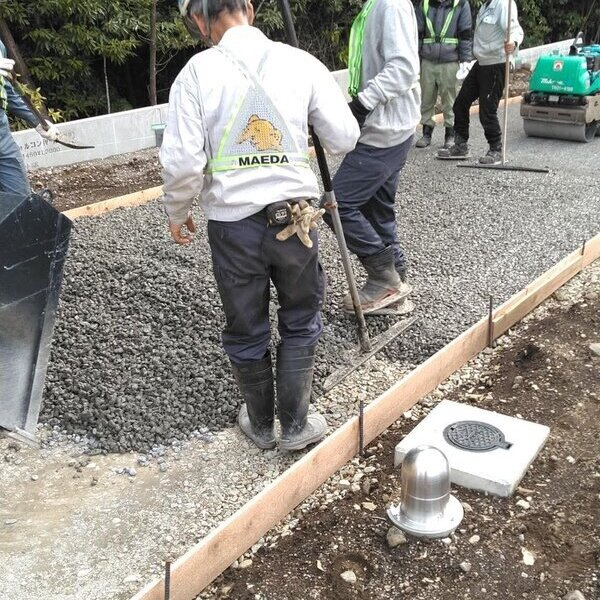 経験がないからやりたがらないのは勿体無い！ 排水抜群の土間コン™︎は オコシコン®︎ です