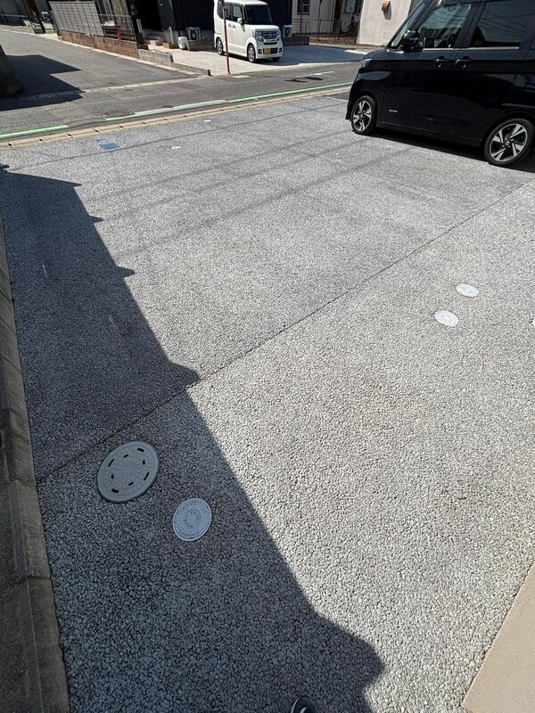 土間コン™︎ オコシコン®︎ の強みは【耐久性】駐車場として供用が始まった現在をめぐる