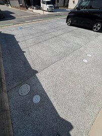 土間コン™︎ オコシコン®︎ の強みは【耐久性】駐車場として供用が始まった現在をめぐる