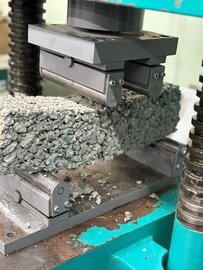 「強度もちゃんと出た！」白いオコシコン®︎ 大地の呼吸を止めずに環境負荷ゼロも達成