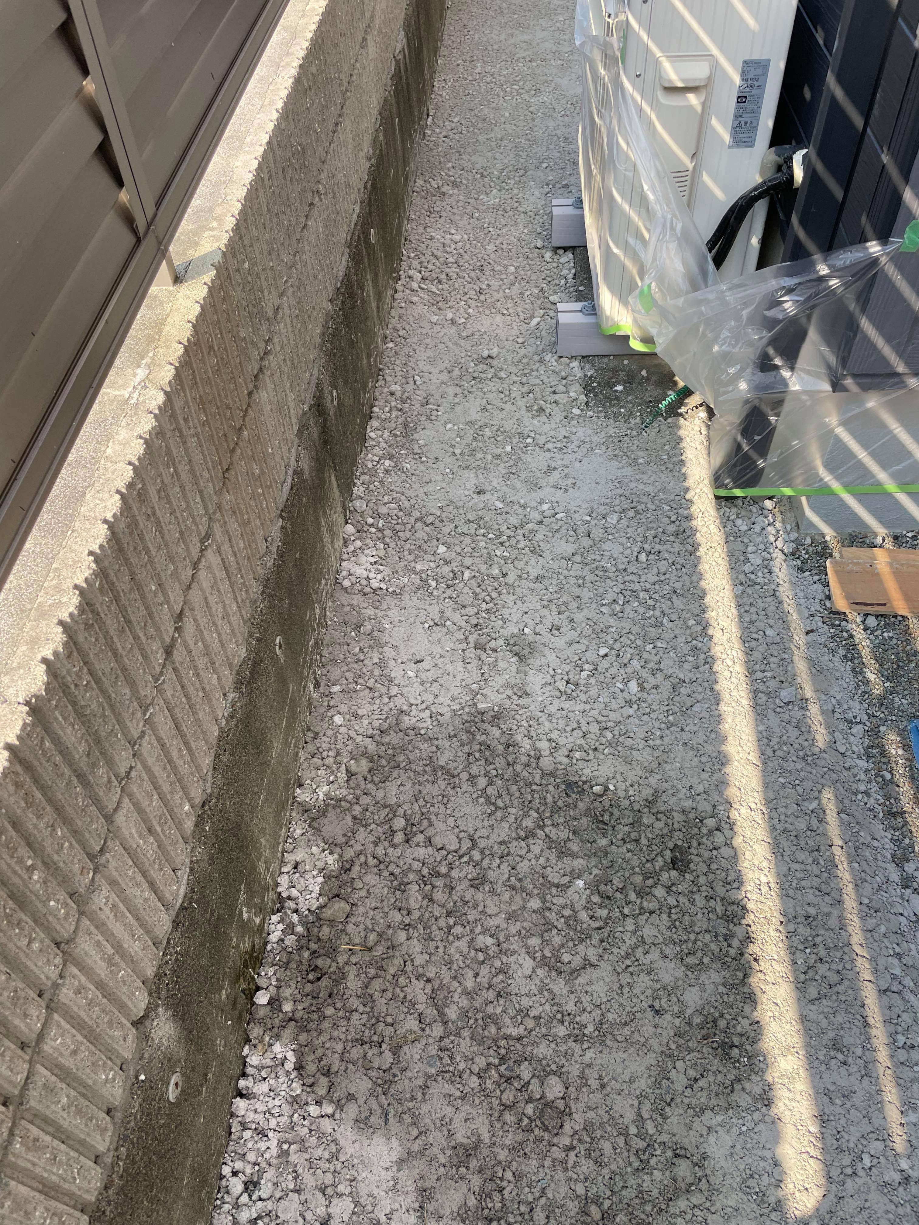 雑草 水はけ 施工翌日の オワコン 造粒ポーラスコンクリート の透水性能とトップコート施工 残コン再利用