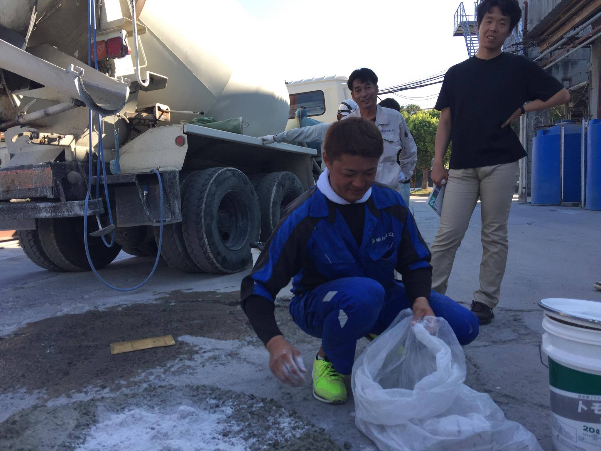 バルチップは爆発的に売れる 香川 残コン 見学会 繊維コンクリート 残コン再利用