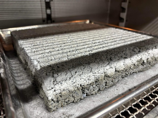 生コン工場にほぼ必ずあるもの（残コン、上澄水、残コンブロック）を