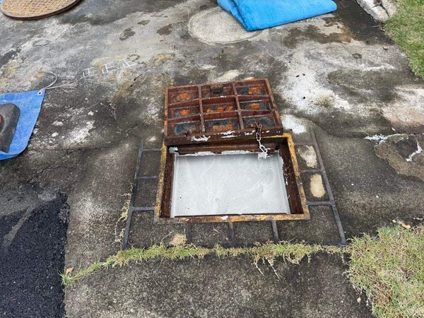 あるでしょ？ 気になる穴ボコ（空洞）」 消火栓ができたのでいら 