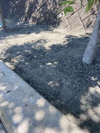 【実験】市が発注する建設現場で発生した【残コン】をその場で【オワコン】に加工して官地（里道や残地）の防草・排水に還元する