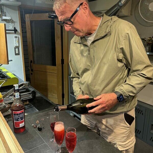 コンクリート用化学混和剤は全く新しいステージに突入。生コン工場地産地消を促すMapecubeシリーズ紹介のために来日