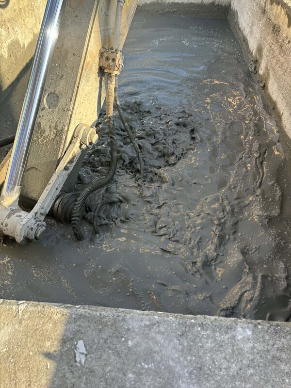 ナマコンバレーでは世界に先駆けてスラッジの改質アルカリ刺激材実装が始まっています