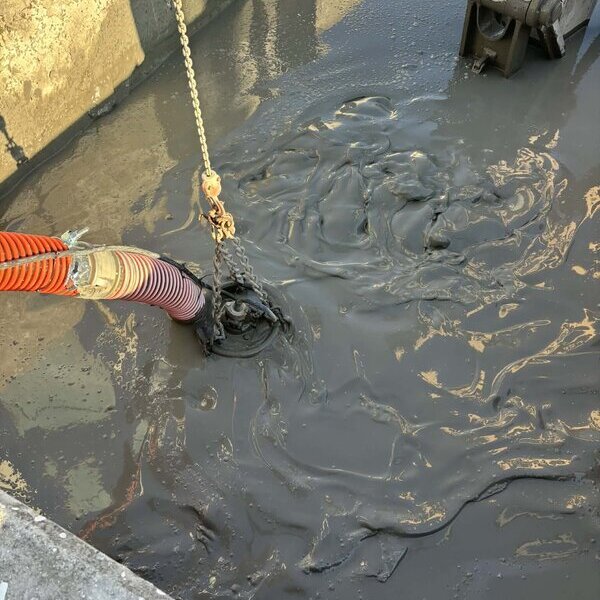 生コンビニの各種規格外生コン（ザンコン™︎/オワコン/まさ固/イワモルほか）に適用されますアルカリ刺激材