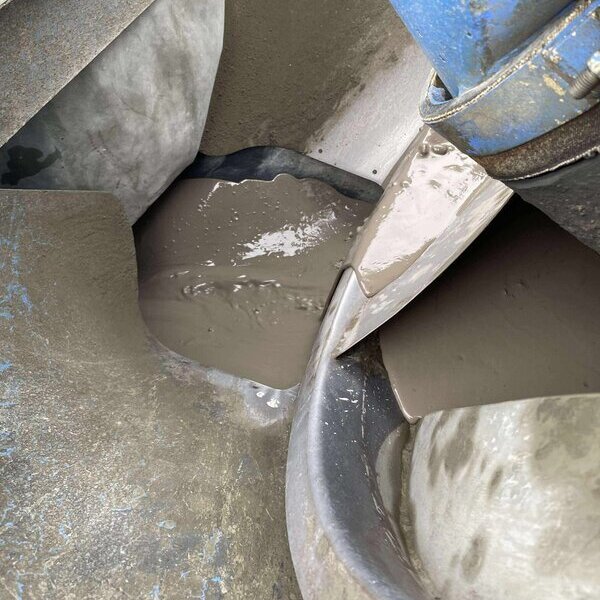 地中に残された無数の空洞が今地方公共団体を悩ませる社会問題になっている