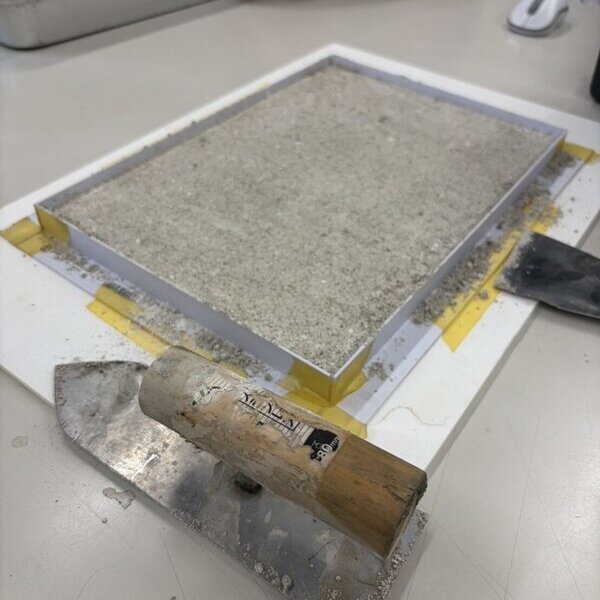 激安！そこそこ固まる！ 【まさ固】【土カナ】 再強透水性コンクリート姉妹が舗装界隈を席巻します