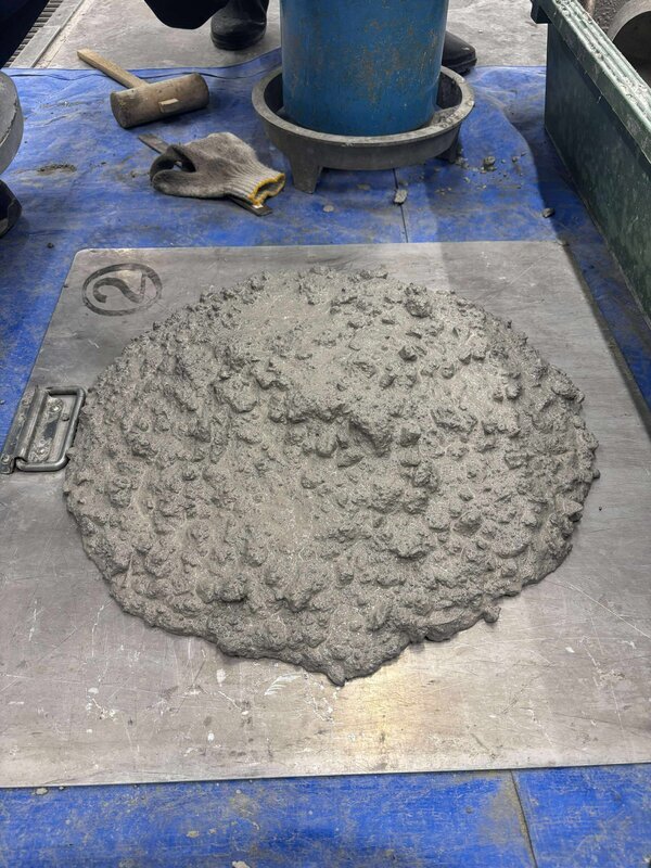 生コンスラッジを1m3あたり240kg配合した生コン【ザンコン】の製造・出荷が始まってます