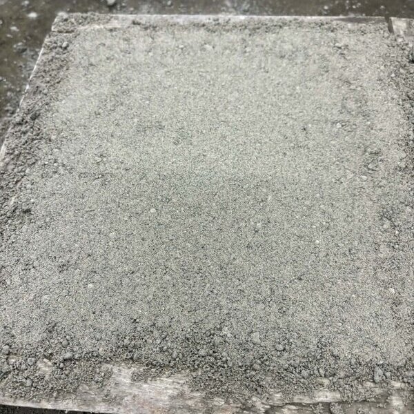 ホムセンの【まさ土】検討するくらいなら生コン屋さんの激安【まさ固】がゼッタイおすすめ