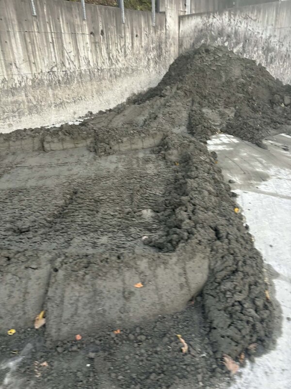 ザンコン™︎ はセメント生成の過程で一旦吐き出したCO2を再び吸収し固定する役割を担っています