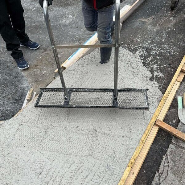 月刊【透水】危急存亡の危機？！ 再強の環境配慮型登場（月刊透水性コンクリート Vol.99）