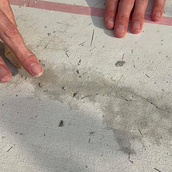 土間コン™︎ につきものの 【ひび割れ】 が簡単に見えなくなる補修材料 【無料】 でばら撒き中