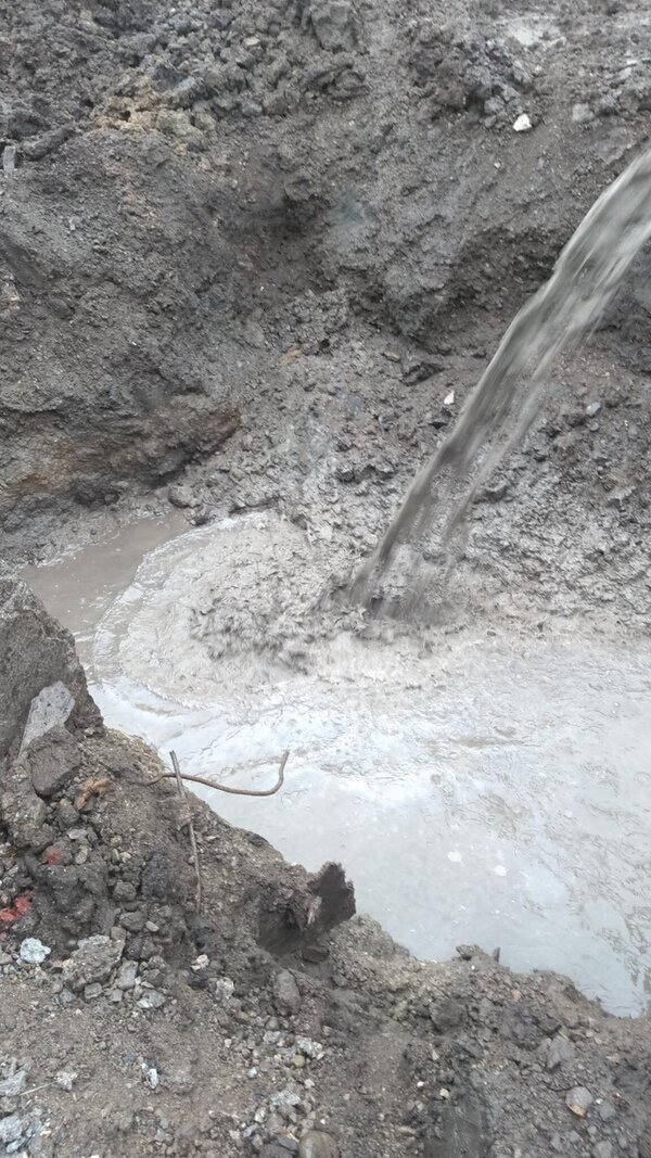 杭（を抜いた後の地中空洞）を残して悔いを残さないための【生コン】CLSM(Controlled Low-Strength Material)