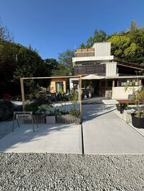 店員さんに話しかけられることなくマイペースでじっくり商品（土間コン™︎）見学できます