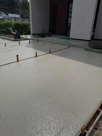 色が白くて温度が上がらずCO2排出量7割以上カットされた土間コン™︎ホワイト暮らしを快適に