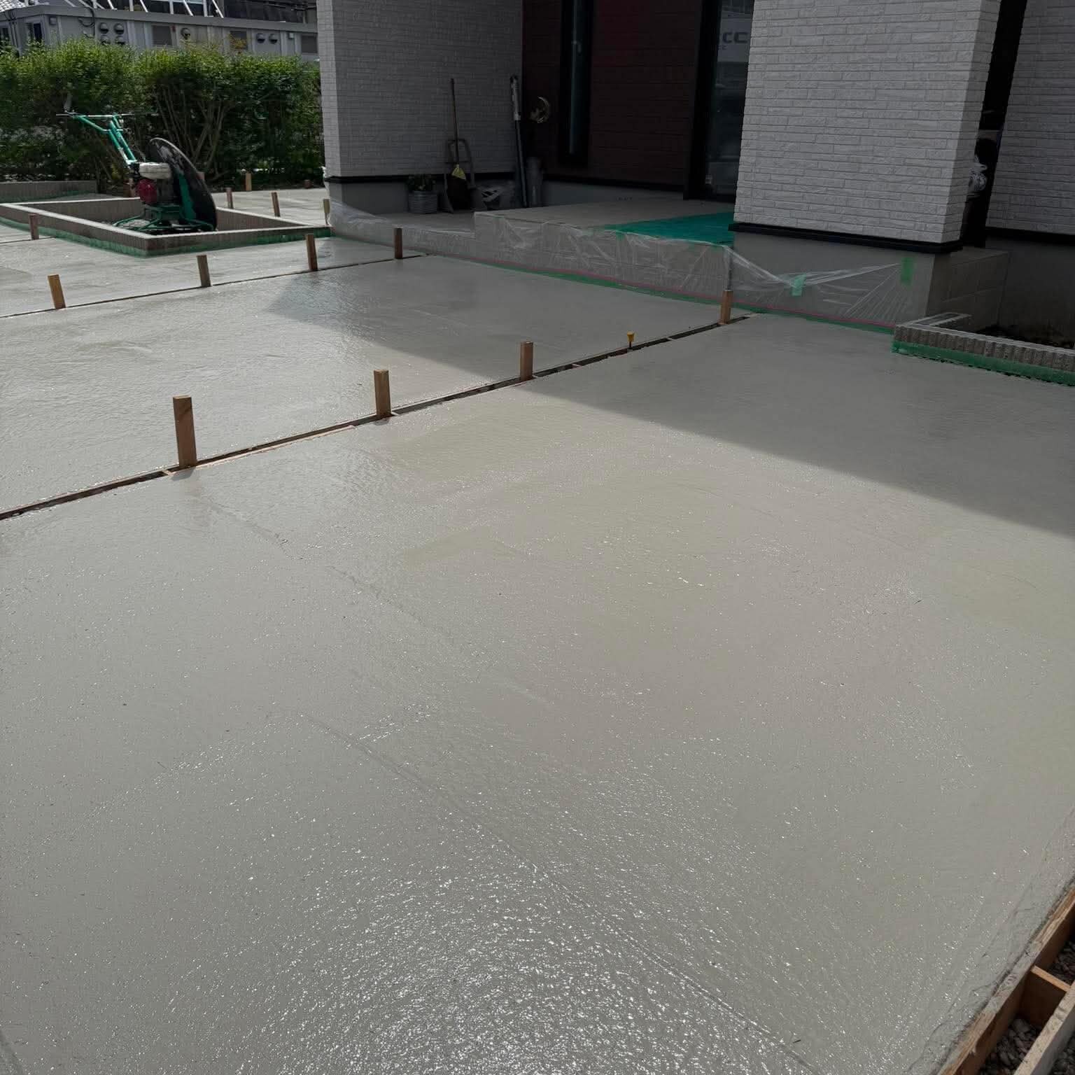 色が白くて温度が上がらずCO2排出量7割以上カットされた土間コン™︎ホワイト暮らしを快適に