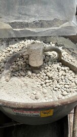 パック（袋タイプ）の土間コン™︎ホワイトなら自分のペースで時間のある時に作業ができる