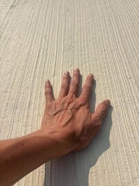 地面を冷やすが手っ取り早い解決策
