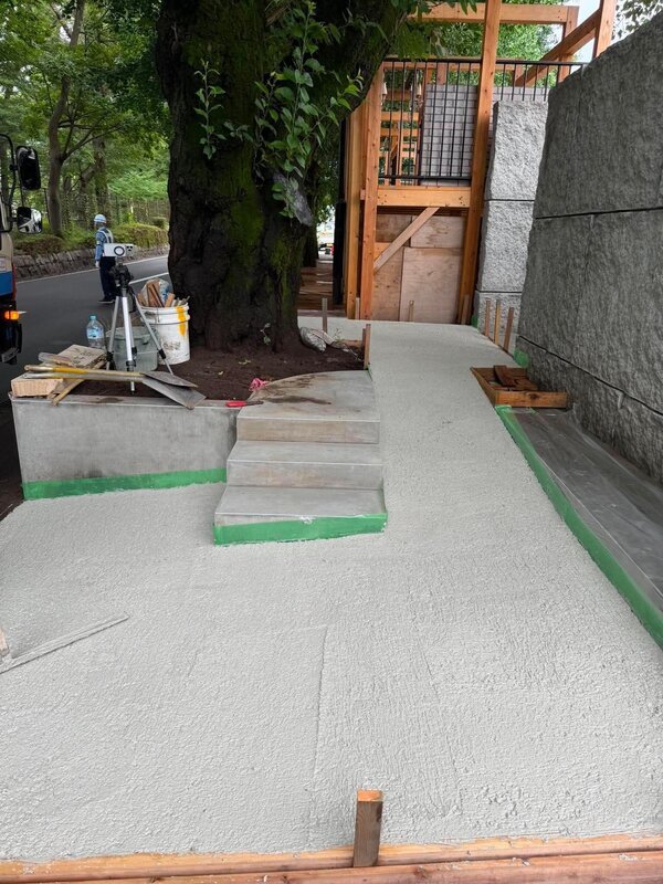 白色は地球（環境）にもお財布（経済）にも優しい証拠です！ 本当のウリはその環境性能