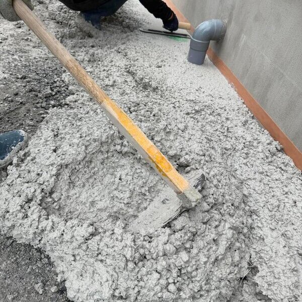 強度・耐久性・作業性・経済性は一緒