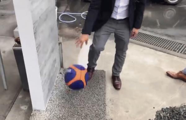 透水性コンクリートで バスケットボールのドリブル音は小さくなるのか お知らせ 庭コン 透水性コンクリートで バスケットボールのドリブル音は小さくなるのか お知らせ 庭コン