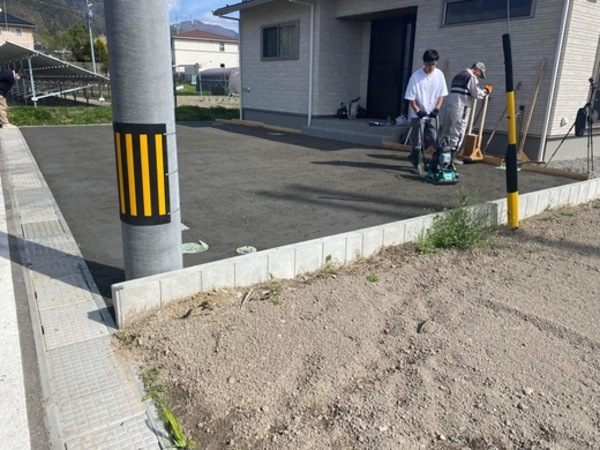 プロレベルの駐車場がカンタンに作れちゃう?オワコンDIYの施工後の様子を紹介!【長野】
