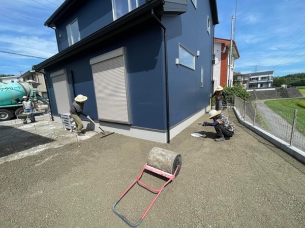 新築戸建てでは絶対草刈りをしたくない!それなら家周りはオワコンで決まり!!