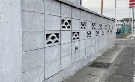 駐車場のコンクリートやブロック塀