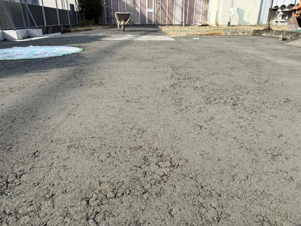 砕石・砂利・ぬかるみ・駐車場・整地 砕石・砂利・ぬかるみ・駐車場・整地