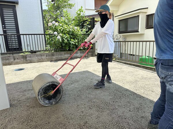 駐車場で洗車時の排水を流すところがないのでご自宅敷地内での処理が 