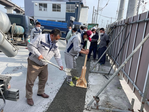 【宮城】《土間コンよりも安い理由》「掘削→削減、残土処分→削減、路盤→省略、メッシュ配筋→省略、養生→時短」タイハク利府工場