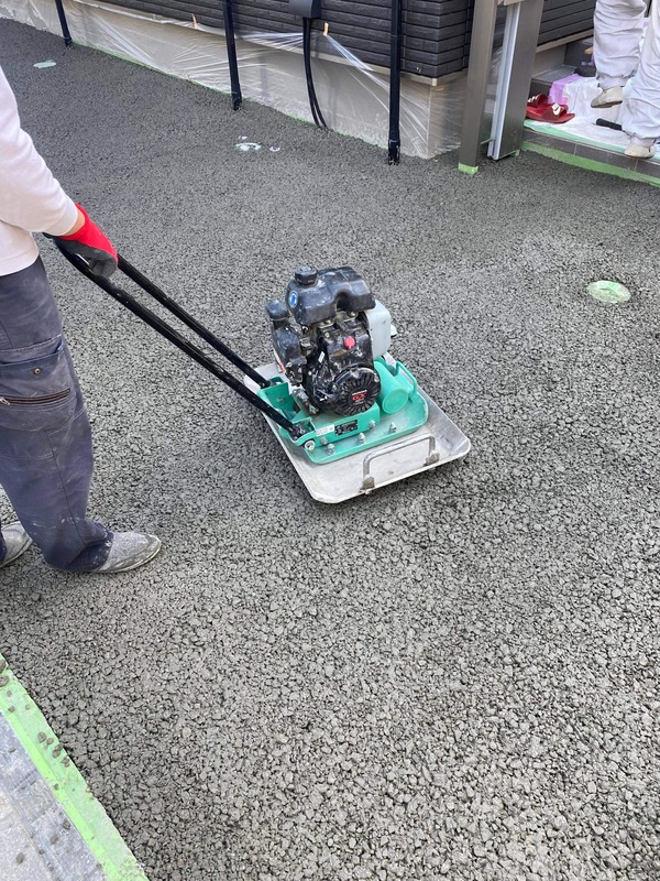 【東京】「普段土間コン施工してます。（慣れるまで）大変だけど早く終わるからいいね」岡庭建材工業・加賀グリーンガーデン